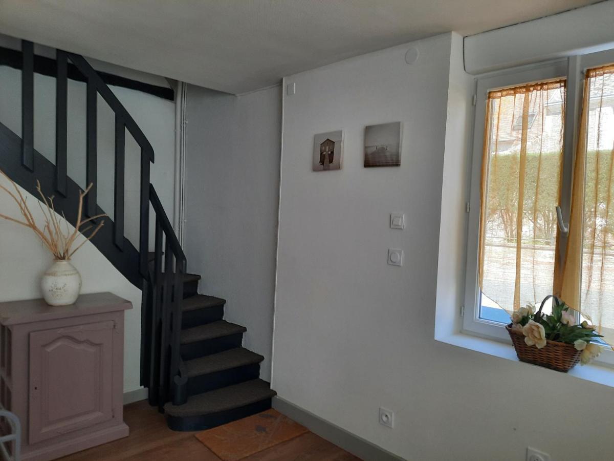 Grand Appartement Tout Confort Proche De Chambord Saint-Claude-de-Diray المظهر الخارجي الصورة